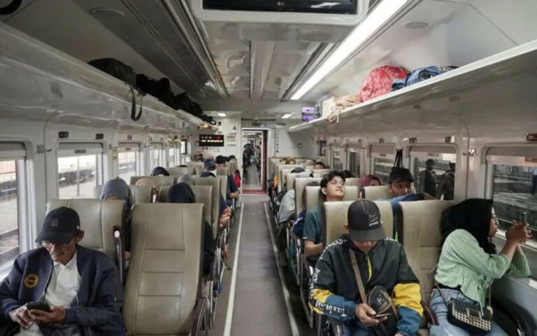 Asyiknya Berwisata Dekat Stasiun Dengan Naik Kereta Api Kaligung