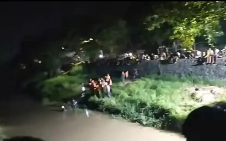 Hanyut Terseret Arus Sungai Kalibabon, Seorang Bocah Ditemukan Tewas