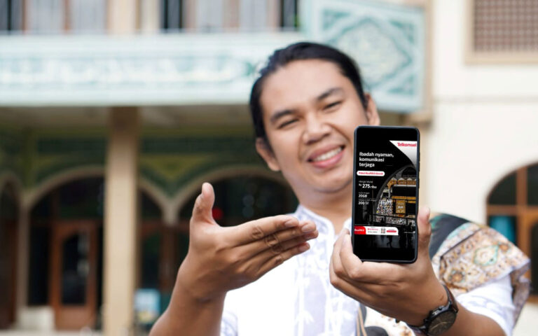 Paket RoaMAX Umroh Hadir Dengan Kuota Internet Lebih Besar