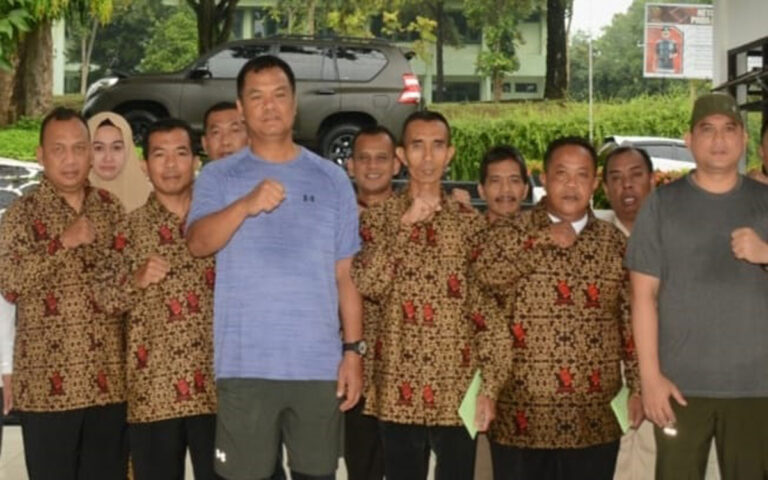 Pangdam IV/Diponegoro Berangkatkan Personel Kodam IV/Diponegoro Ibadah Umroh