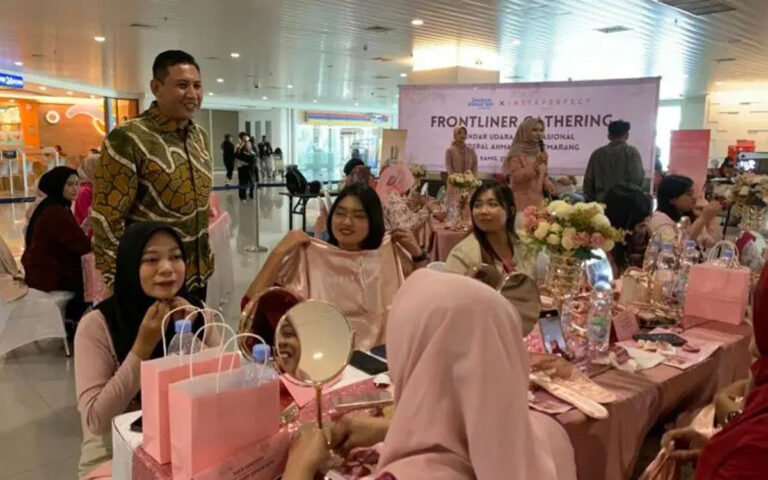 Pengelola Bandara A Yani Semarang Gelar Beauty Class Untuk Frontliner