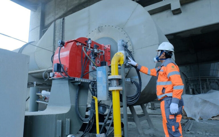 SIG Semester I-2024 Bukukan Pendapatan Rp16,41 Triliun