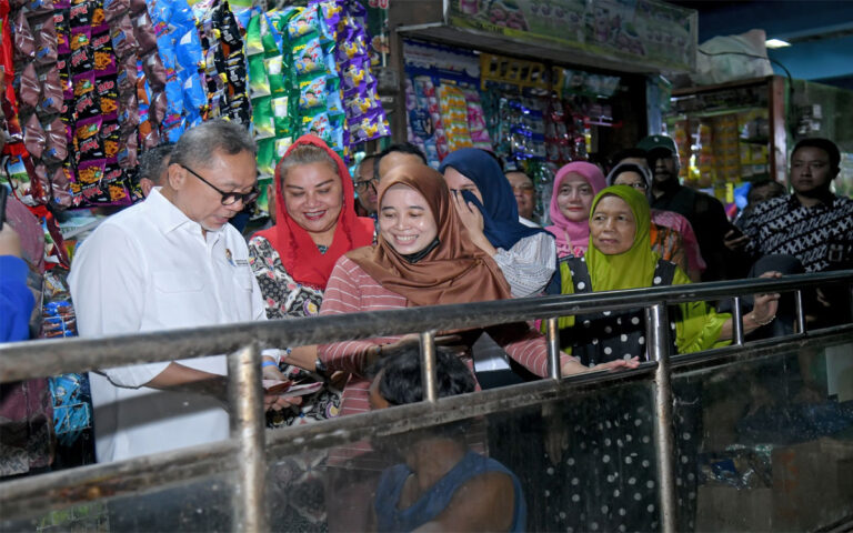 Stabilkan Harga Beras, Ita Akan Tingkatkan Program ‘Pak Rahman’