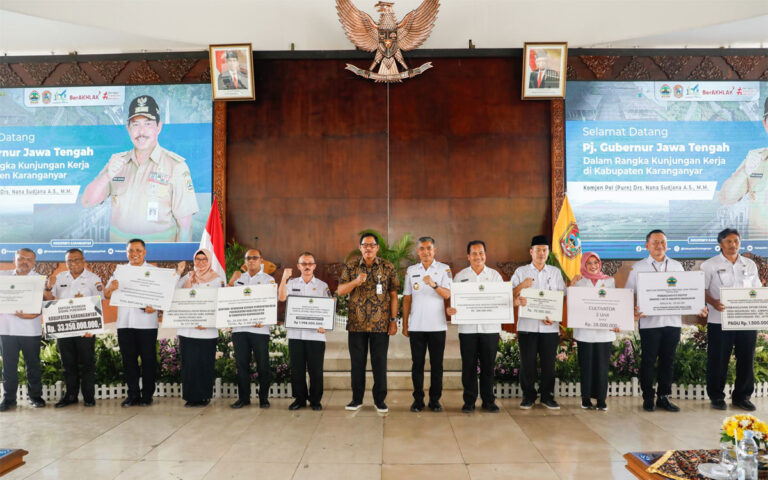 Pemprov Jateng Salurkan Bankeu Rp190,6 Miliar Pada Pemkab Karanganyar