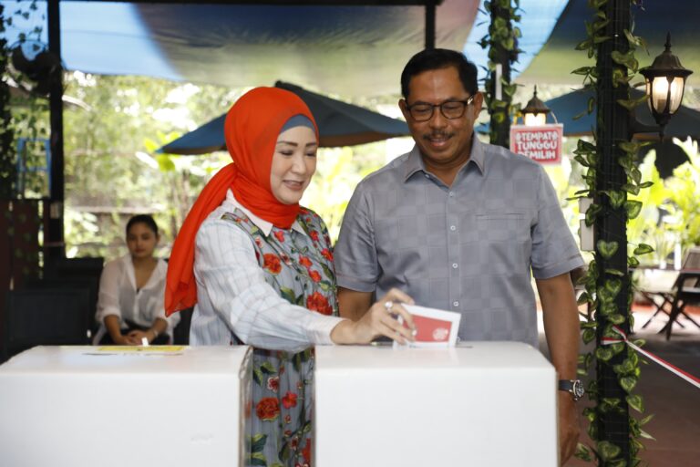 Pj Gubernur Jateng Gunakan Hak Sebagai Pemilih Pemula