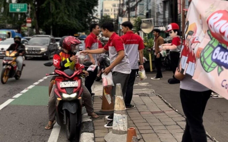 Ramadhan, JNE Berbagi Keberkahan