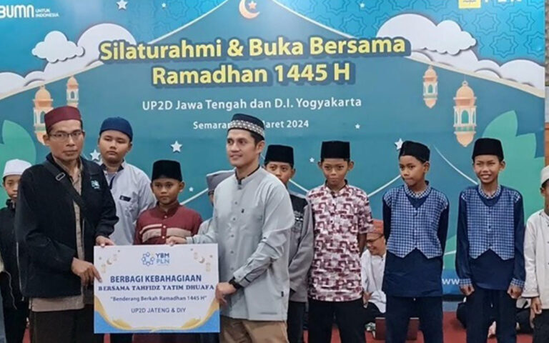 PLN Beri Santunan Yatim, Dhuafa, Tahfidz dan Bantuan UMKM