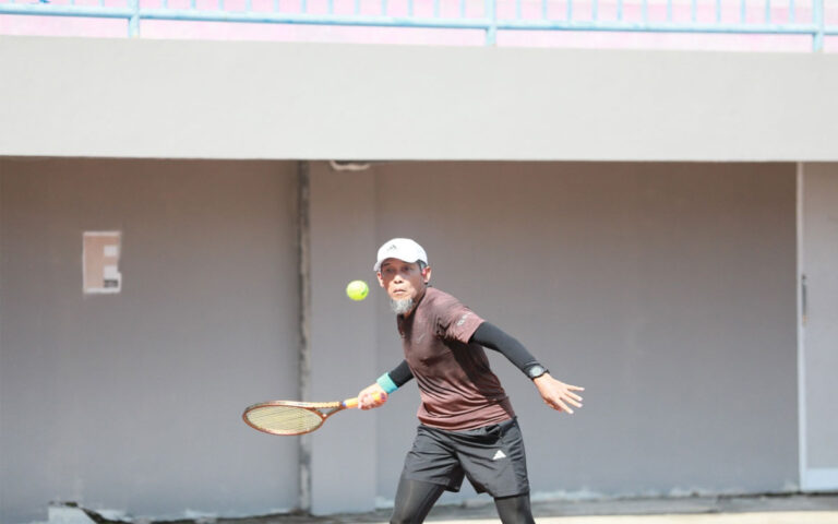 Laga Perdana, Sekda Semarakkan Specta Jateng Open Tennis Tournament 2024