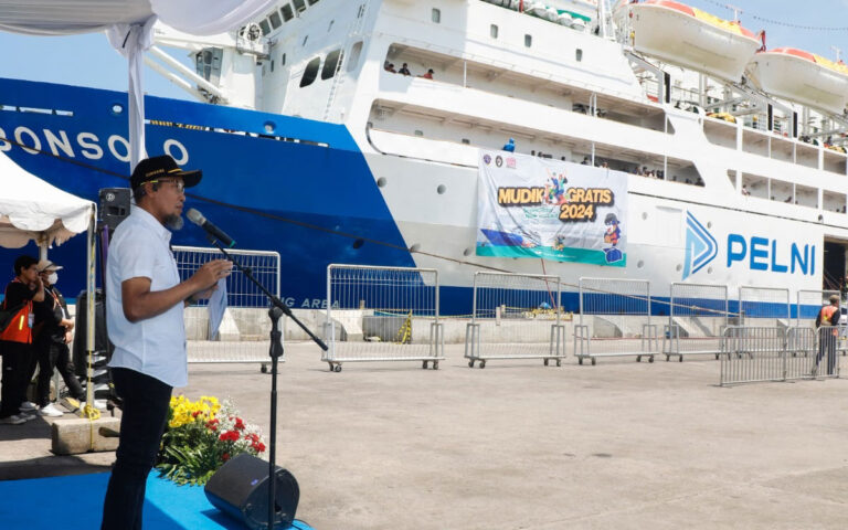 Sekda Jateng Sambut Kedatangan Pemudik Gratis Gunakan Kapal