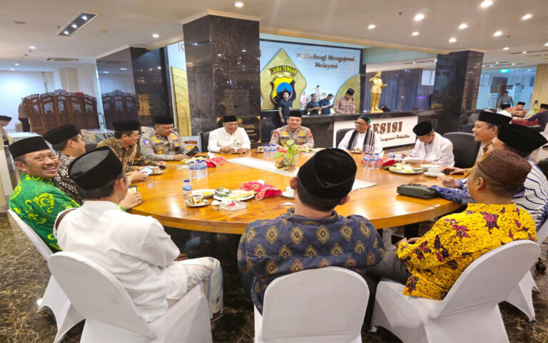 Silaturahmi Kikis Sekat-Sekat Kesalahpahaman Polisi Dengan Masyarakat