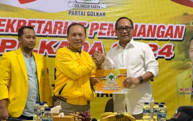 Iswar Aminuddin Resmi Daftar Cawalkot Semarang Melalui Golkar