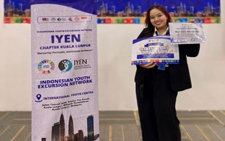 Siti Anjani Mahasiswi Vokasi Undip Sabet Best Video Innovation di Malaysia