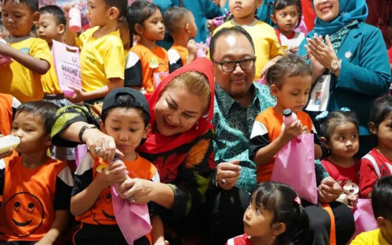 Ita Tekankan Pemberdaya Masyarakat dan Perlindungan Anak-Perempuan