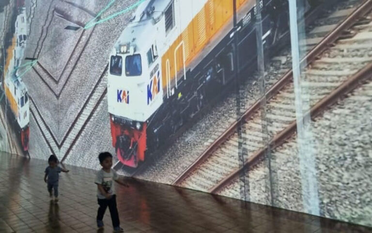 Lawang Sewu Tampilkan Sejarah Perkeretapian Secara Digital