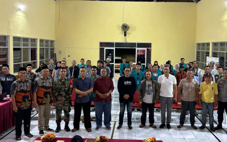 Arnaz Dorong Warga Kelurahan Gondoriyo Dapat Berwirausaha