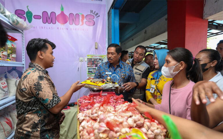 Pemprov Jateng Hadirkan Program Si-Manis Mart Untuk Jaga Inflasi