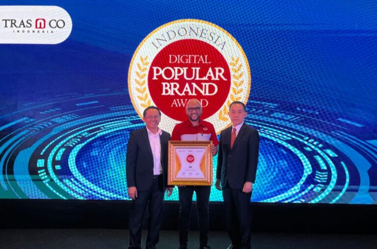 JNE Raih Indonesia Digital Popular Brand Award 2024