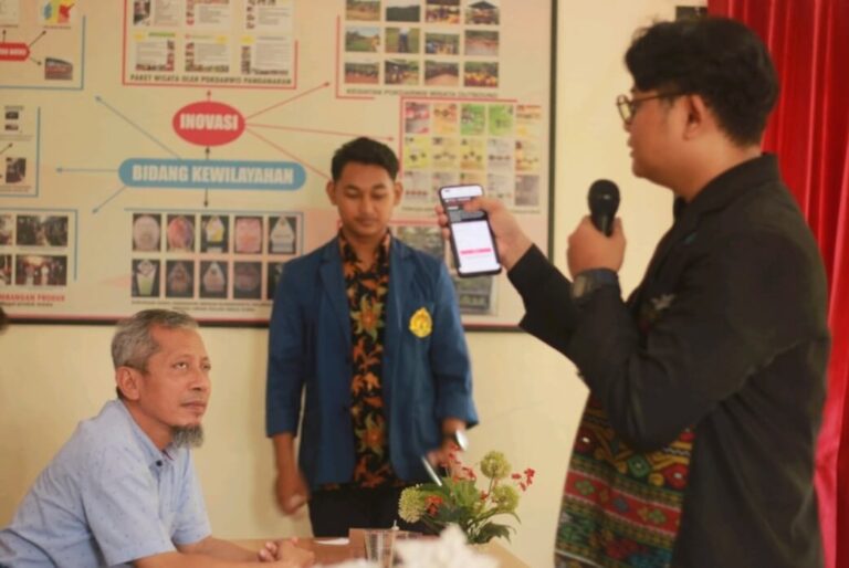 Pelatihan TikTok Shop untuk UMKM Desa Wisata Kandri oleh Mahasiswa USM