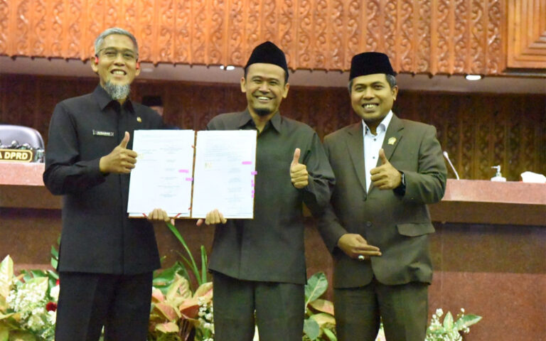 Pemprov Jateng dan DPRD Sahkan Lima Raperda