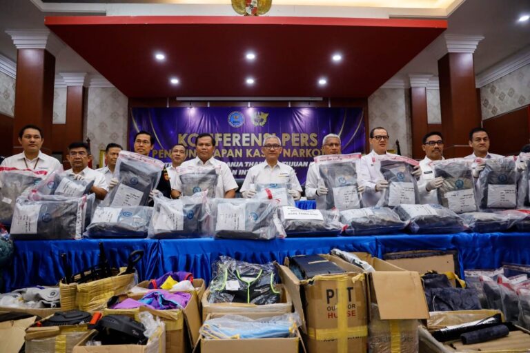 BNN dan Bea Cukai Gagalkan Penyelundupan Ganja Asal Thailand Seberat 113,65 Kg