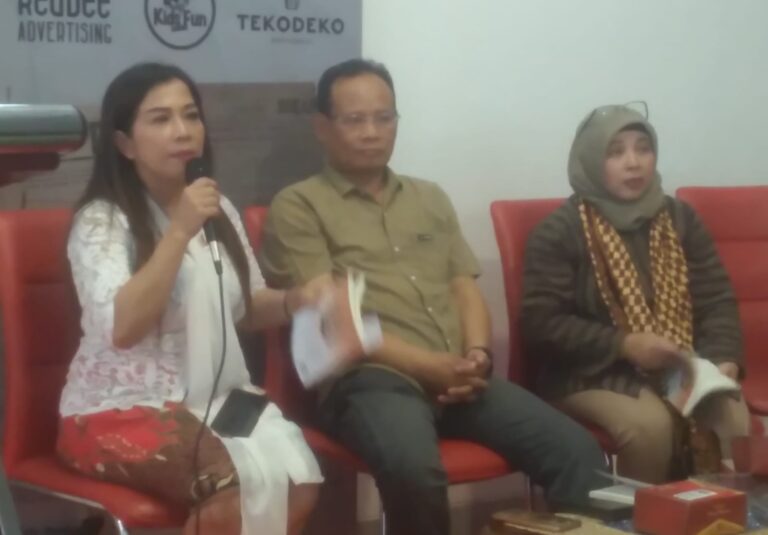 Puisi Membuat Kita Makin Peka