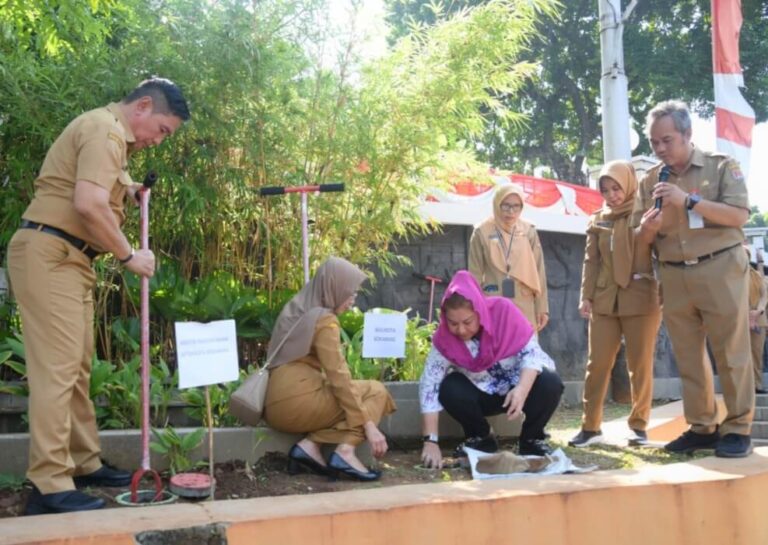 Cegah Banjir dan Olah Sampah Organik, Wali kota Semarang Perbanyak Biopori