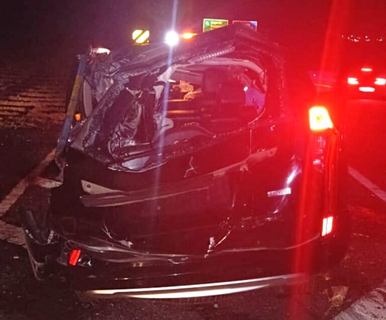 Microsleep, Minibus Terbalik di Tol Ungaran