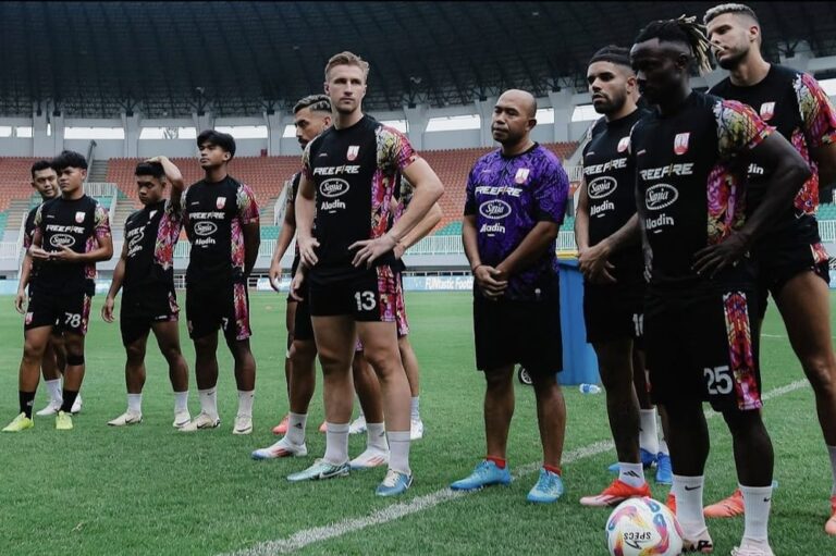 Semen Padang Menjadi Ujian Pertama Bagi Caretaker Yogie Nugraha
