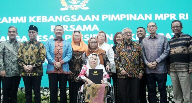 Pencabutan TAP MPR Nomor II/MPR/2001, Keluarga: Langkah Penting Merehabilitasi Nama Baik Gus Dur
