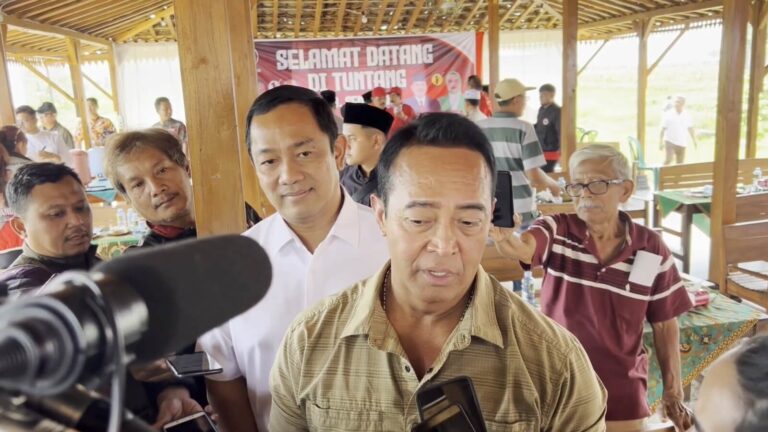 Andika-Hendi Berkomitmen Atasi Masalah Petani di Rawa Pening