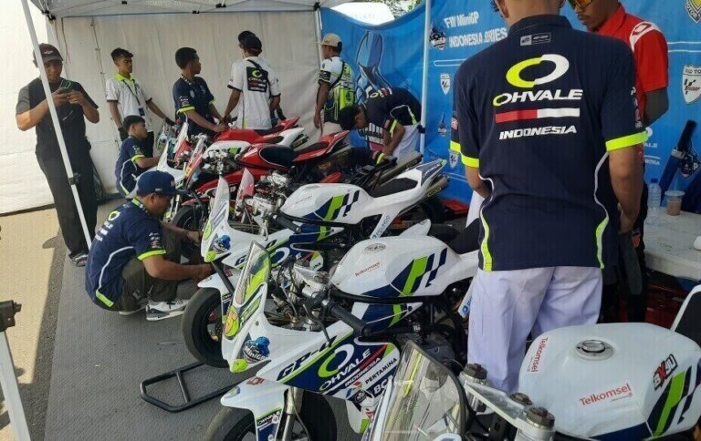Puluhan Siswa SMK Jadi Mekanik di Kejuaraan FIM MiniGP Boyolali