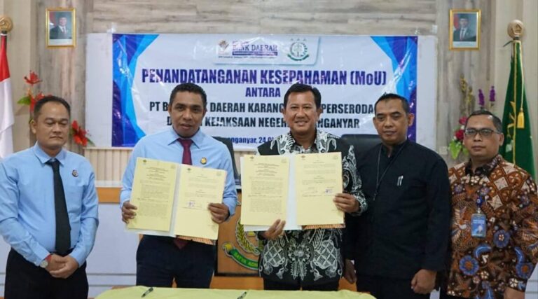 Cegah Fraud, BPR Bank Daerah Karanganyar Teken MoU dengan Kejari Karanganyar