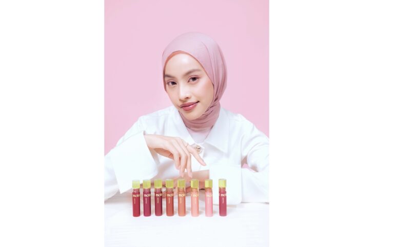 Wardah Hadirkan Delapan Warna Moist Dew Tint