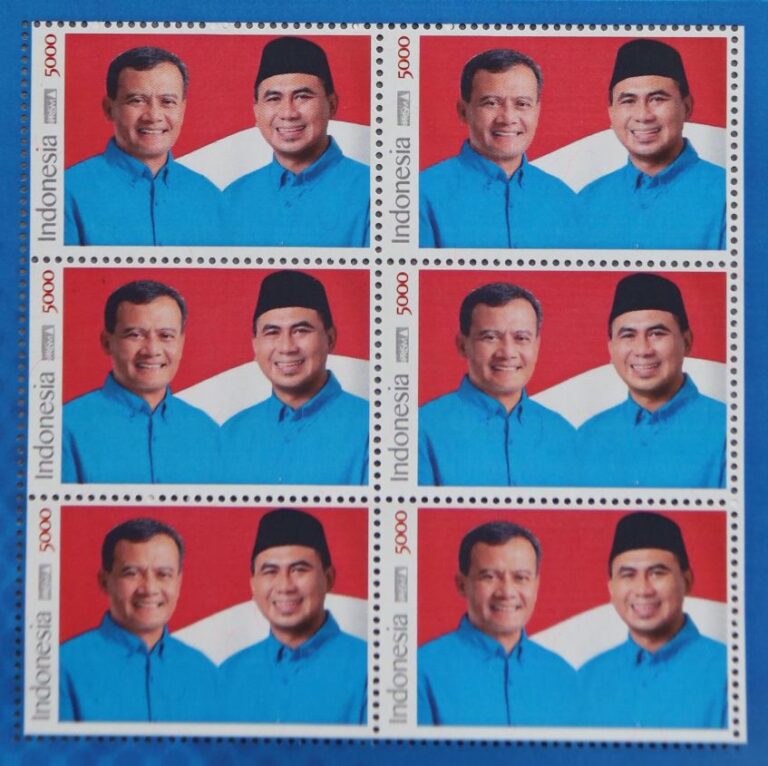 WOW! Wajah Paslon Pilgub Jateng Luthfi-Yasin Jadi Perangko Prisma Resmi Kantor Pos