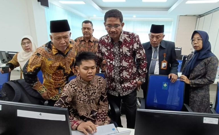 Dirjen Pendis Pantau Pelaksanaan Ujian PPG 1.562 Guru di UIN Walisongo