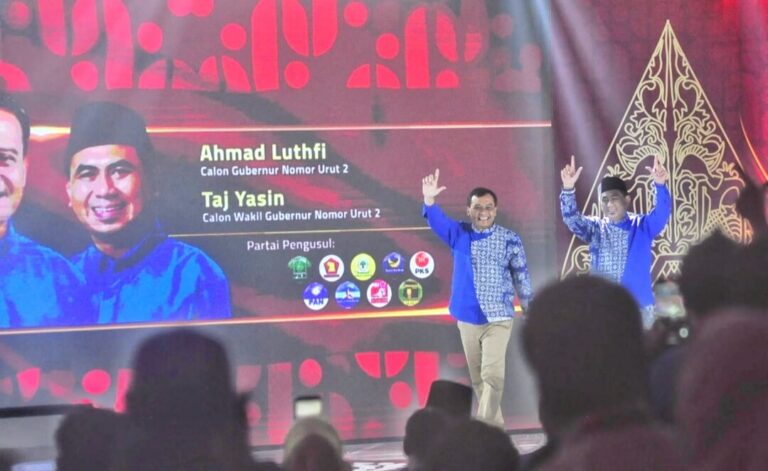 Debat Kedua Pilgub Jateng Soal Ekonomi Kreatif Desa-Kota di Jateng, Luthfi-Yasin Ungkap Solusi Gen Z dengan Kartu Zilenial