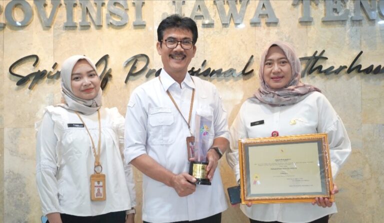 Pemkot Semarang Raih Penghargaan Terbaik I dalam Penilaian Kinerja 8 Aksi Konvergensi Stunting Tingkat Jateng