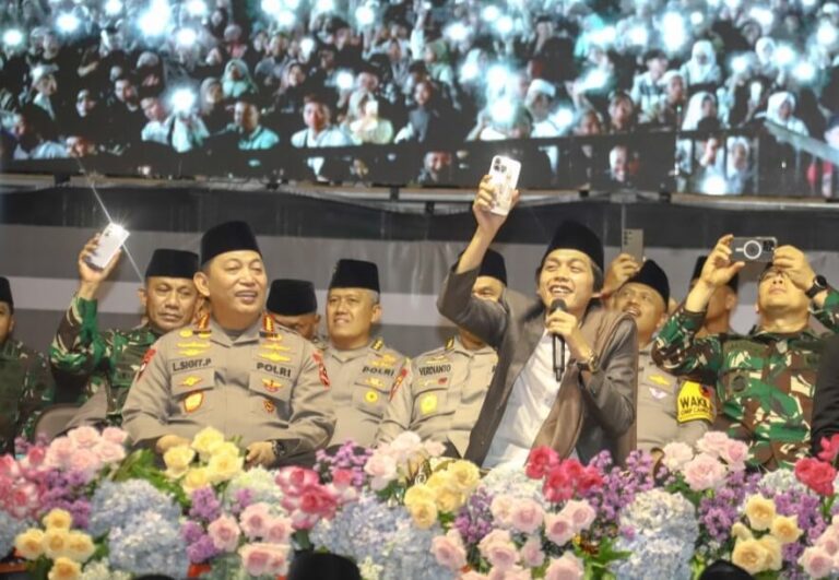Kapolri Ajak Masyarakat Jateng Jaga Kerukunan Menuju Pilkada 2024 Aman dan Kondusif