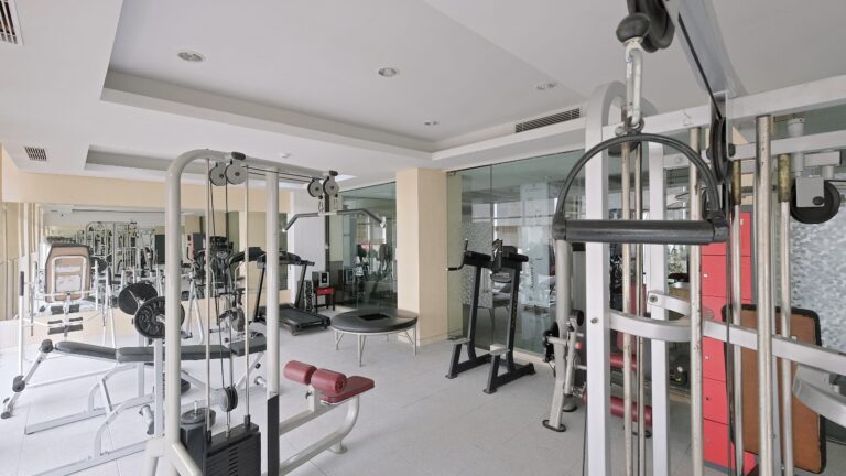 Metro Park View Hotel Kota Lama Rangkul Penggemar Poundfit