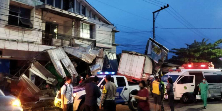 Kesaksian Korban Selamat Tragedi Truk Rem Blong di Turunan Silayur Renggut Nyawa Ibunya