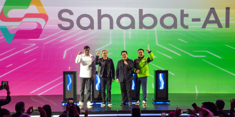 Indosat dan GoTo Luncurkan Sahabat-AI