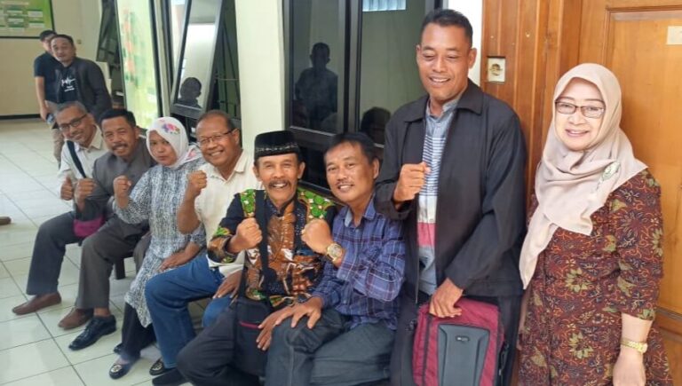 Mantan dan Anggota Komisi C DPRD Blora Reuni di Semarang: Paseduluran Saklawase 