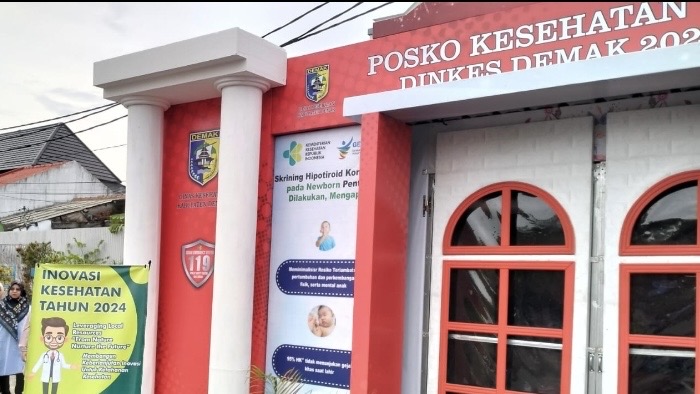 Ada Layanan Totok Saraf di Posko Kesehatan Libur Nataru di Demak