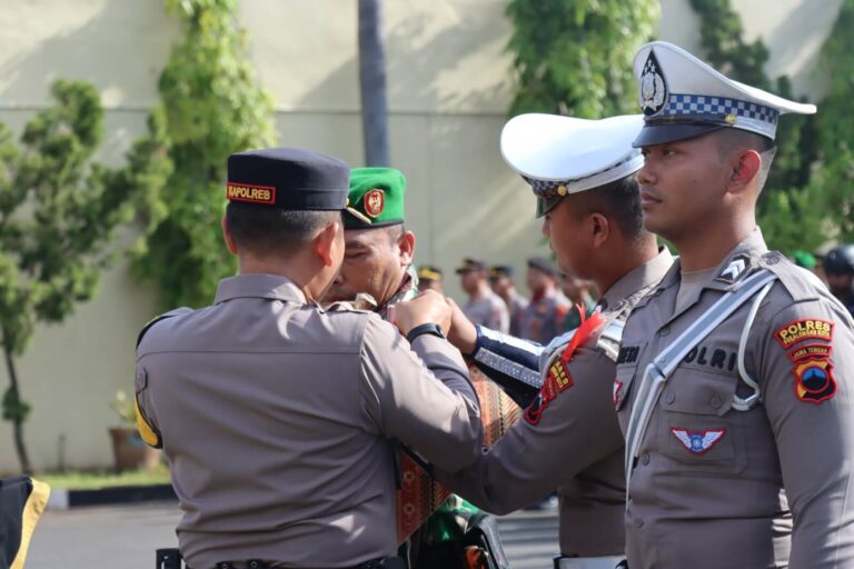 Apel Gelar Pasukan Operasi Lilin Candi 2024, Sinergi Polres Pekalongan Kota dengan TNI, Pemkot dan Masyarakat