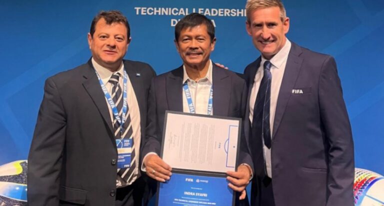 Indra Sjafri Lulus Program Bergengsi FIFA Technical Leadership Diploma