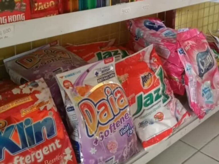 Perlu Ada Revisi Kenaikan PPN 12%, Ekonom: Deterjen dan Sabun Mandi Barang Mewah?