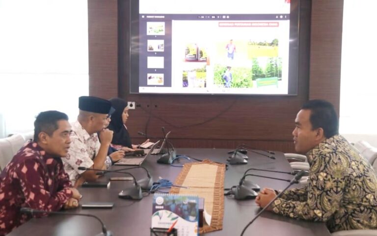Blora Akan Menjadi Pilot Project Pupuk Organik Cair Rumput Laut