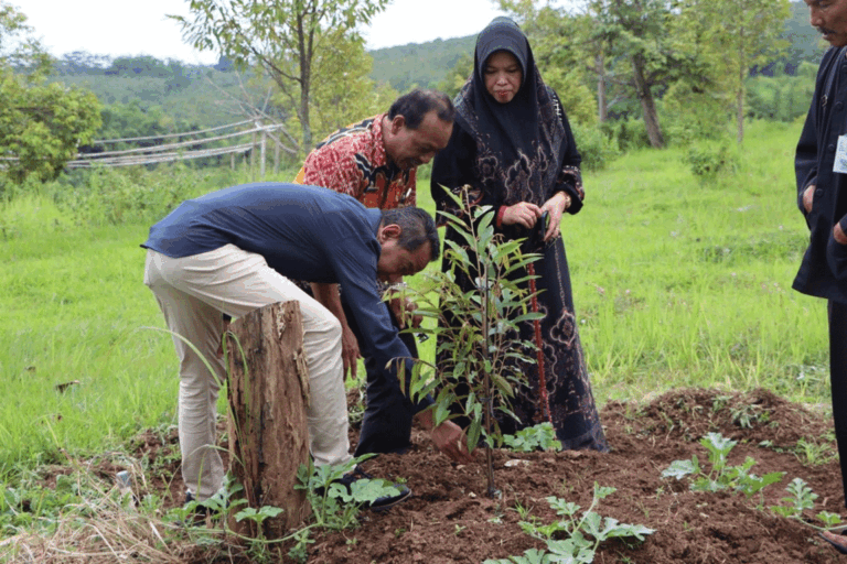 Komisi C DPRD Jateng: Kebun Benih TPH Pendem Perlu Dikembangkan Untuk Naikkan Kontribusi PAD
