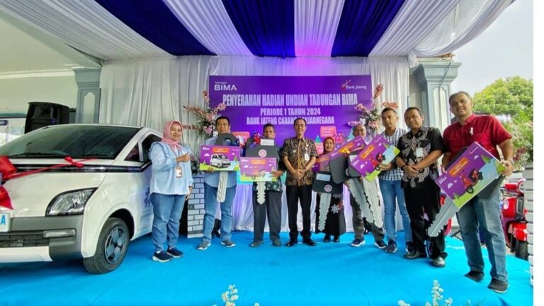 Bank Jateng Banjarnegara Serahkan Hadiah Undian Tabungan Bima