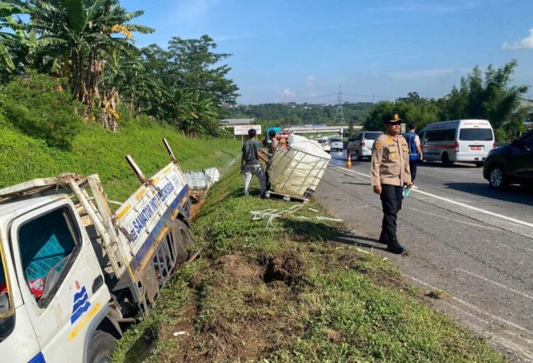 Pengamat Transportasi : Butuh Perbaikan Manajemen Pengelolaan Angkutan Logistik